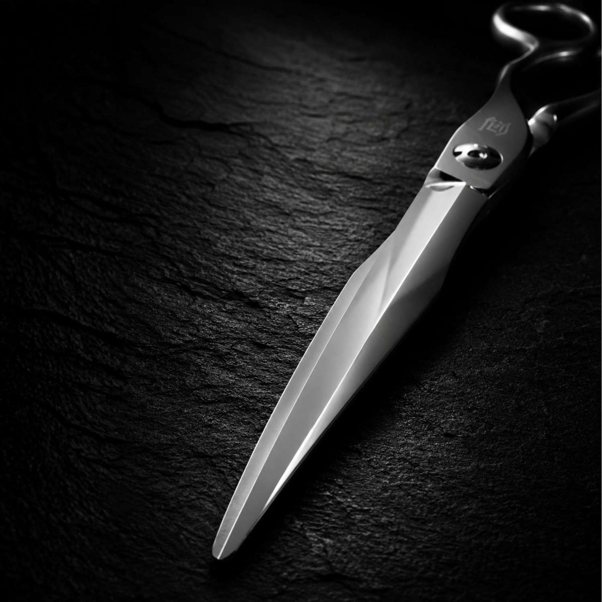 Ichiro Tsurugi Master Barber Hair Cutting Shears - sword blade close-up