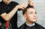 Hogyan lehet levágni a férfiak haját otthon - Japán olló, USA