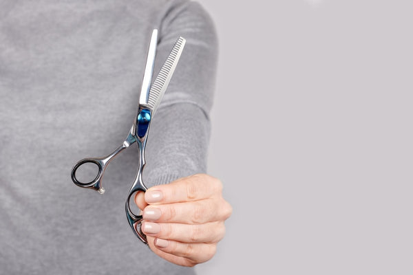 How To Use Thinning Scissors | Thin Out Hair With Shears (Men ...