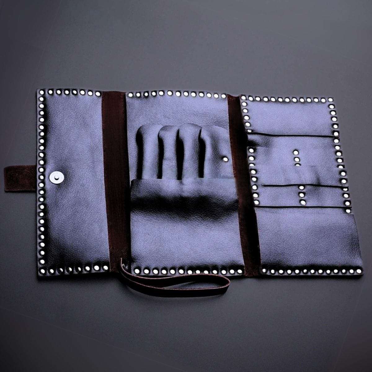 Juntetsu Heritage Studded Scissor Wallet: Protects 4 Shears (SKU: JUN-JUNTETSU-HER-STUD-4PC)