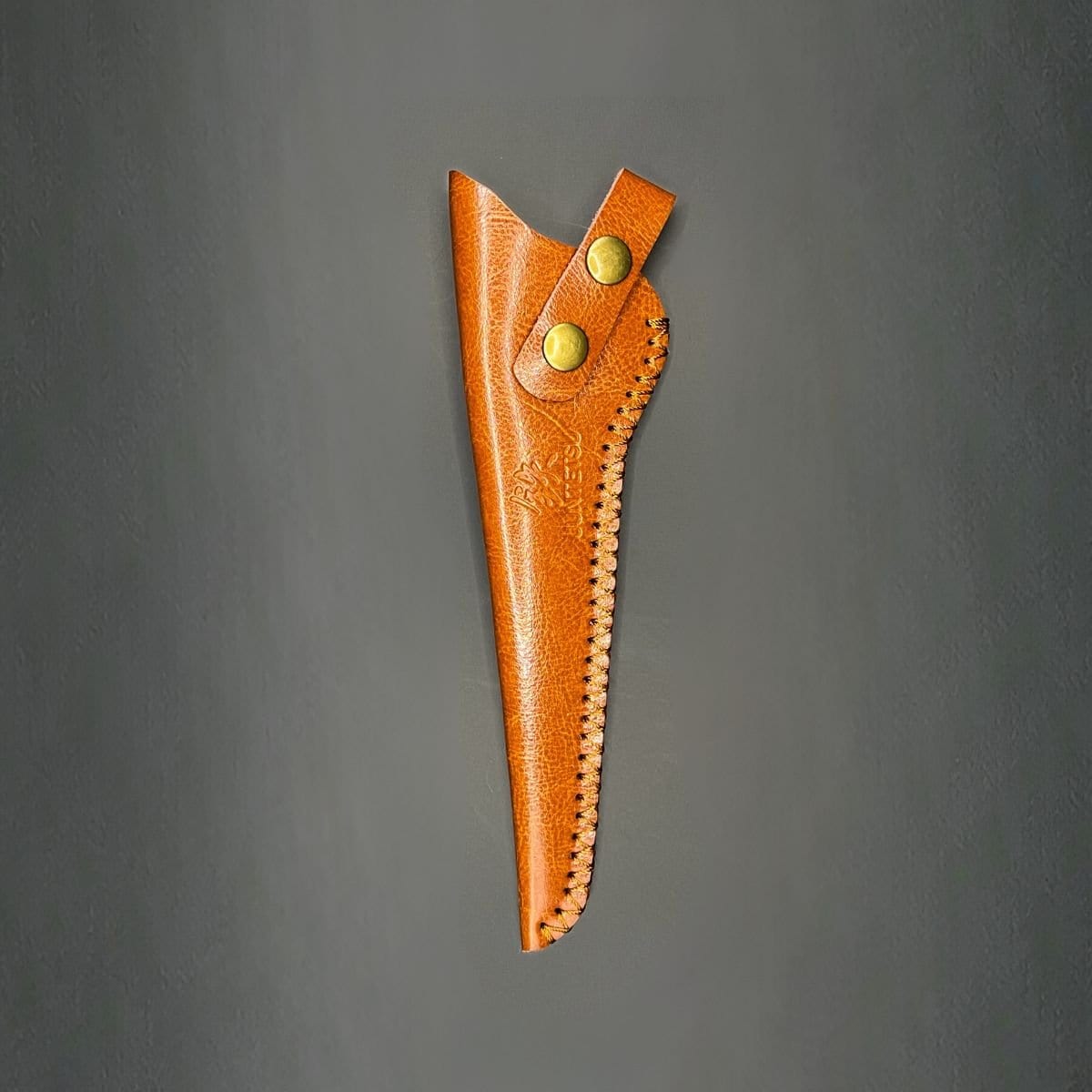 Juntetsu Premium Single Scissor Protector - Hand-Stitched Leather (SKU: JUN-JUNTETSU-J01-BROWN)
