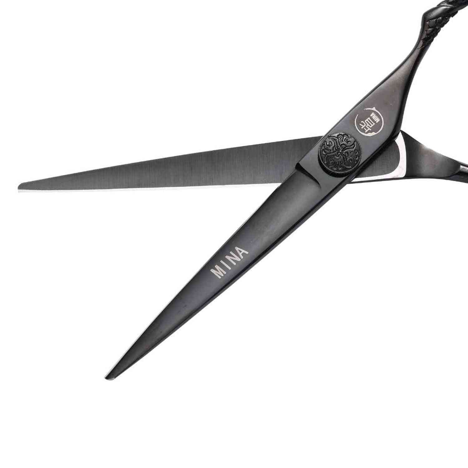 mina-ash-black-hair-cutting-